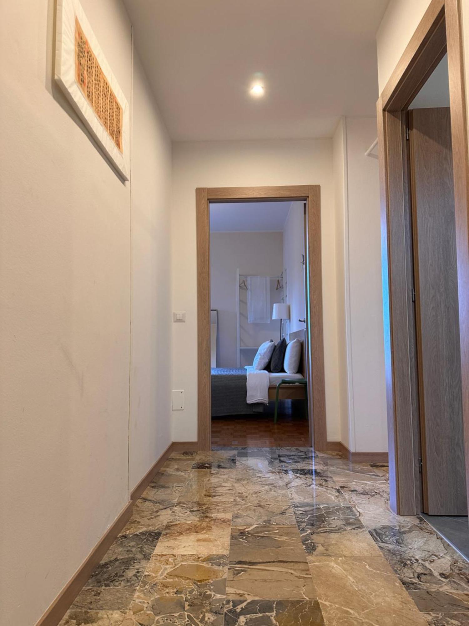 Casa Ling -Ac - Parking-2Bathrooms Como Exterior photo